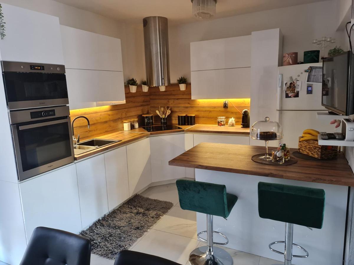 Luxury Apartments Mia ポドストラナ エクステリア 写真