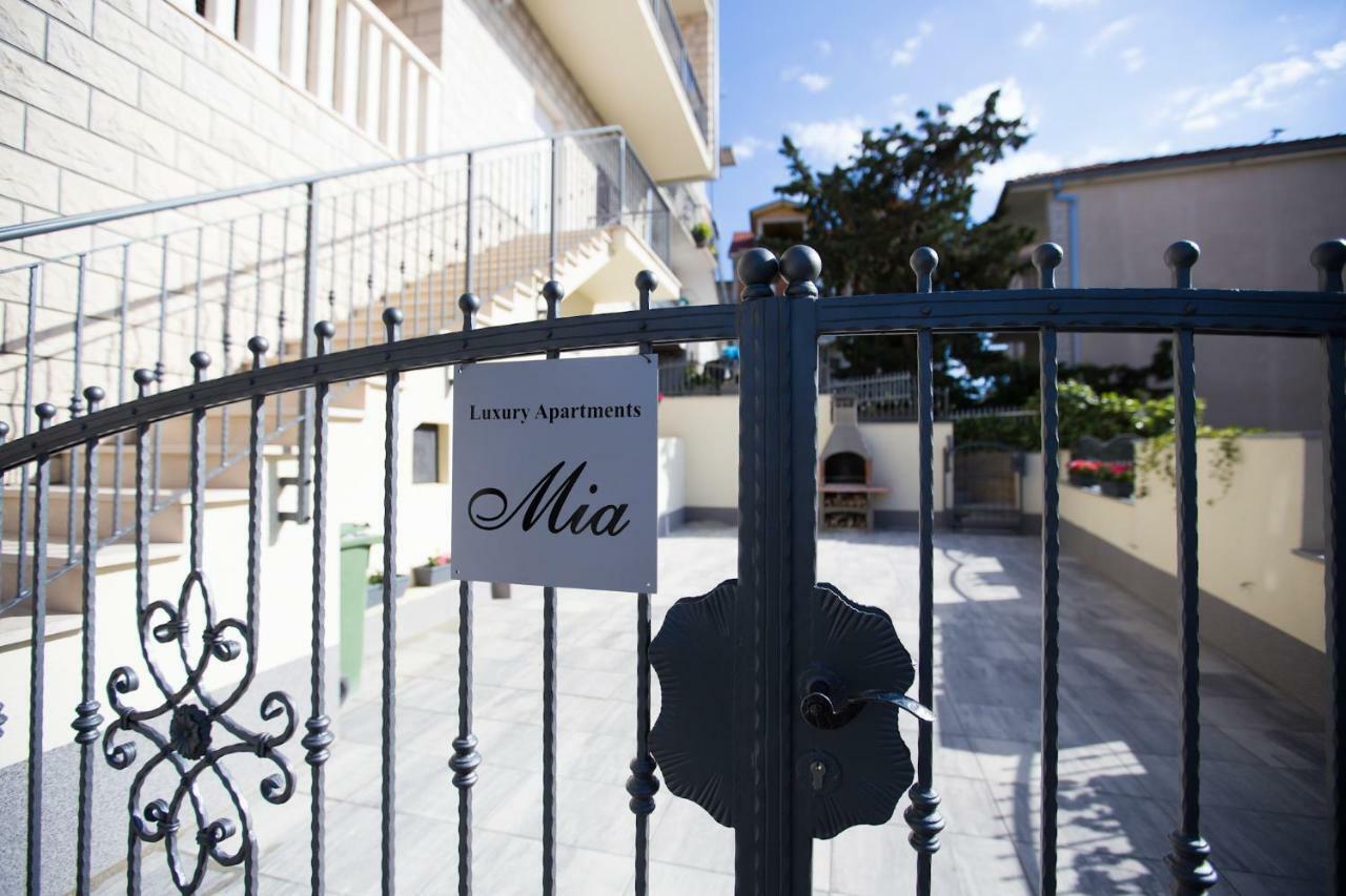 Luxury Apartments Mia ポドストラナ エクステリア 写真