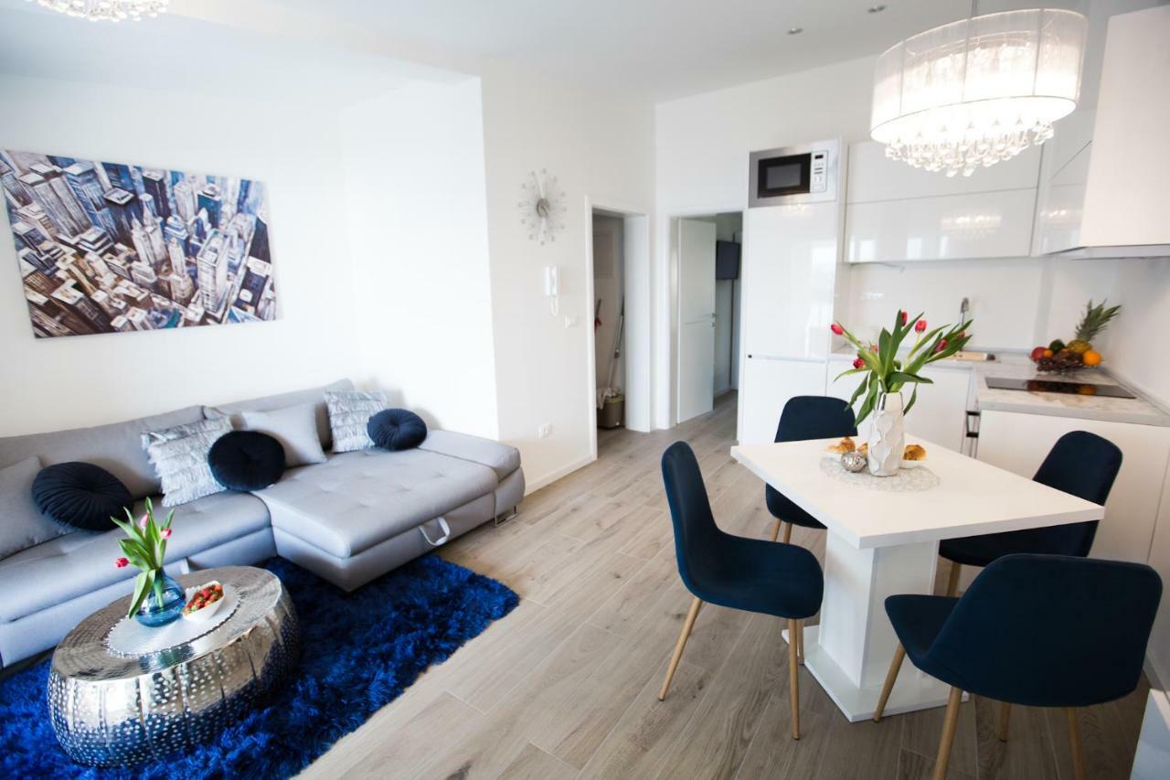 Luxury Apartments Mia ポドストラナ エクステリア 写真