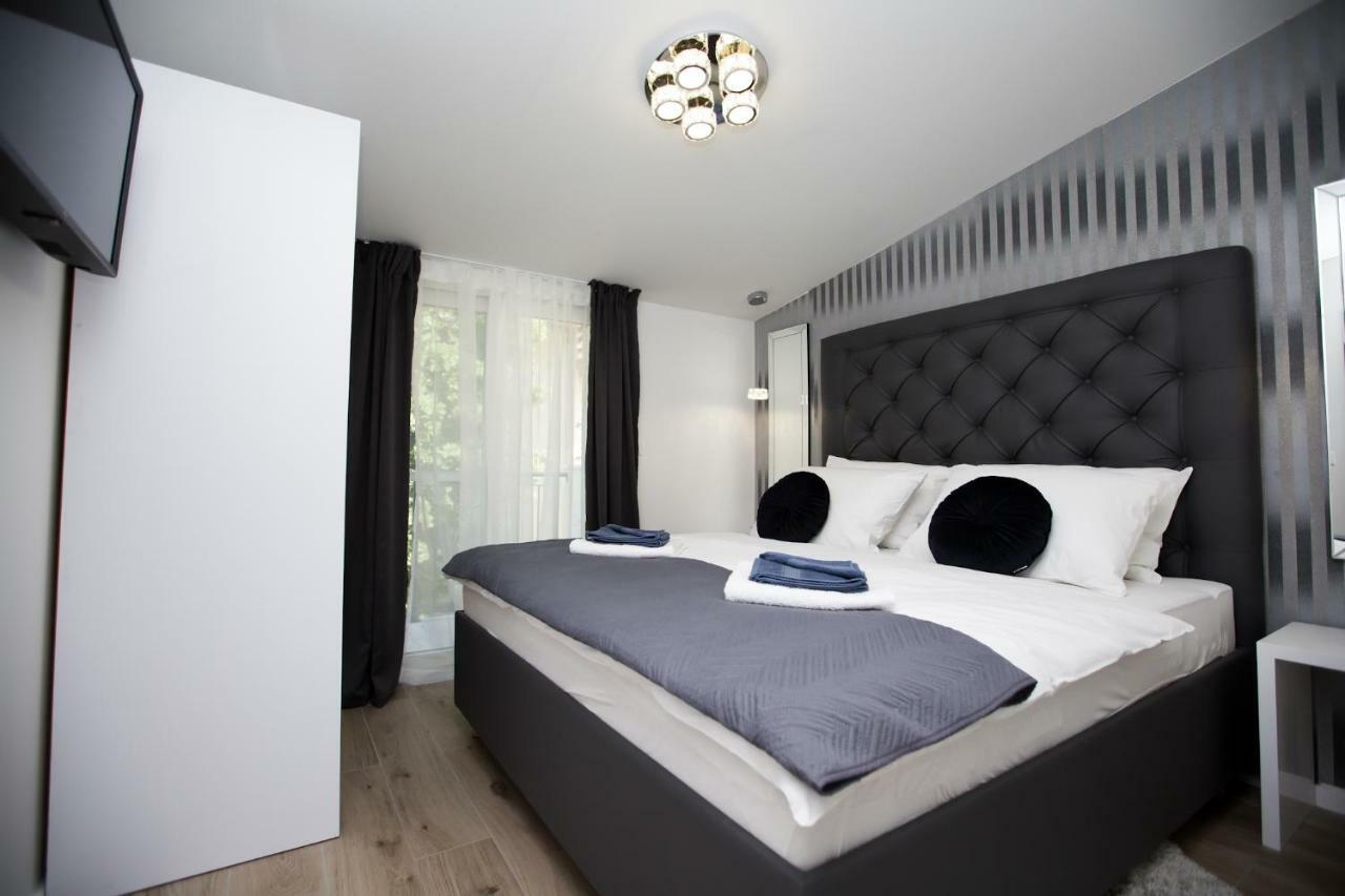 Luxury Apartments Mia ポドストラナ エクステリア 写真